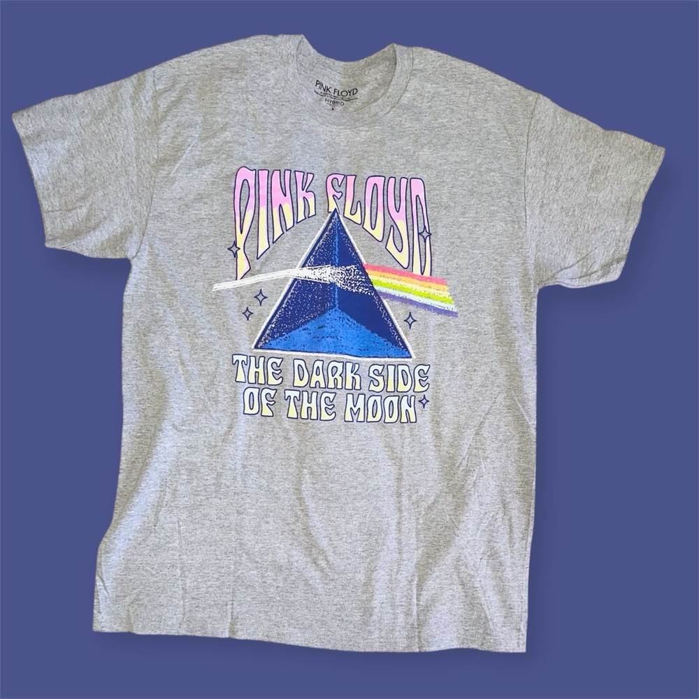 NWOT Unsexed Pink Floyd Shirt